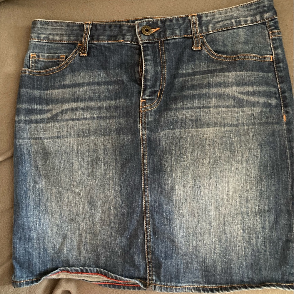 Tommy Hilfiger denim skirt